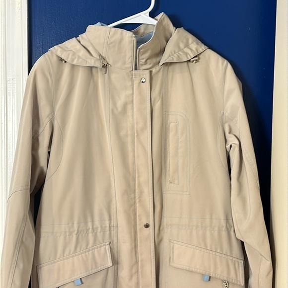 Women’s Liz Claiborne Tan Polyester Hooded Windbreaker Rain Jacket Size Small - Picture 2 of 13